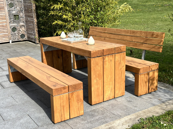 Tantum Eiche Gruppe 2xBank 1xTisch